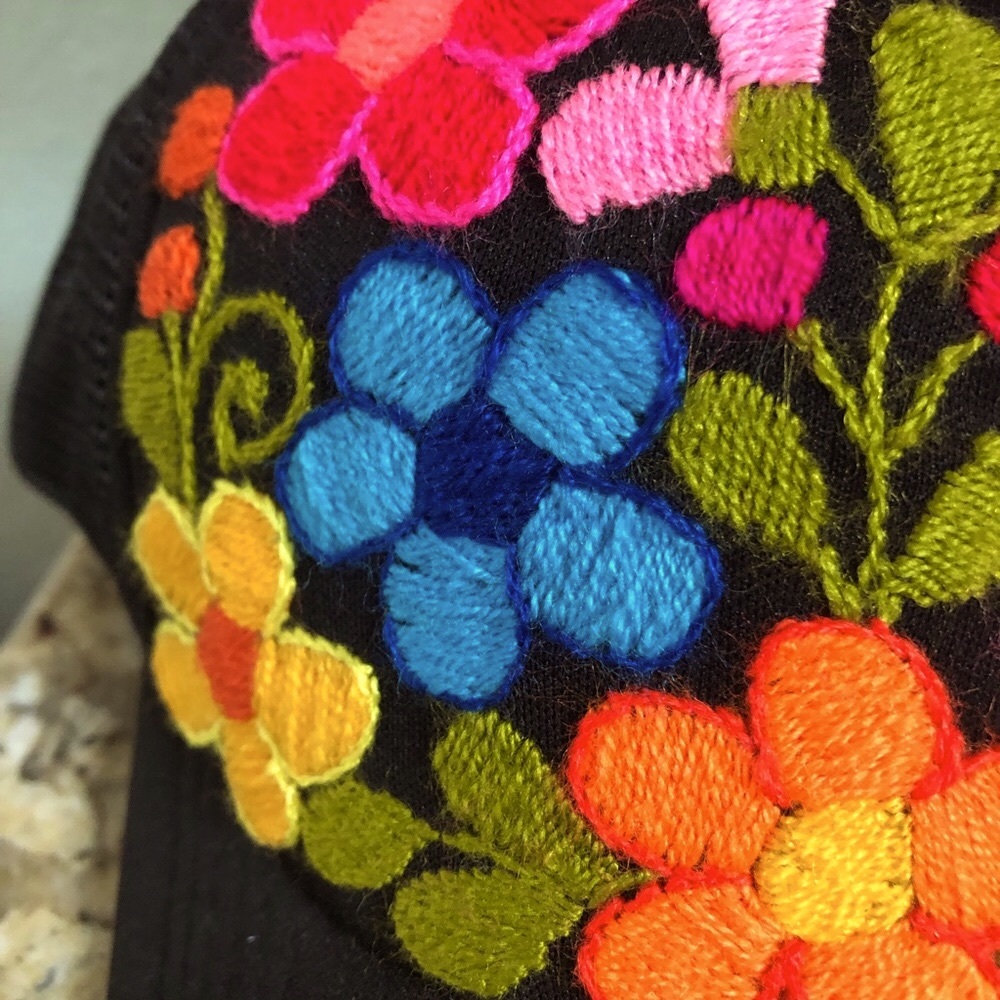 NEW Women’s pink trucker hat.         (Artisanal handmade Embroidered) - Picture 2 of 3
